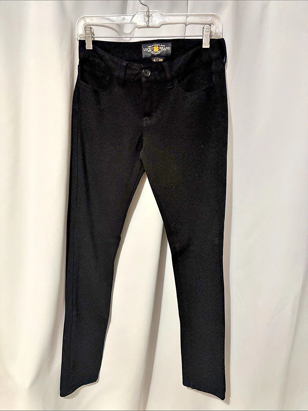 Lucky Brand Skinny Jeans in Black Waist 28 Size 6 Like New